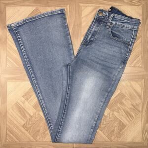 Fashion Nova Size 1 Flare Jeans Mid Rise Medium Wash 24x32